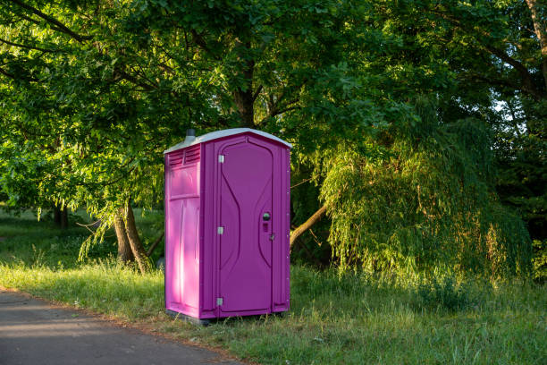 Best Portable restroom trailer rental  in Edwardsville, KS